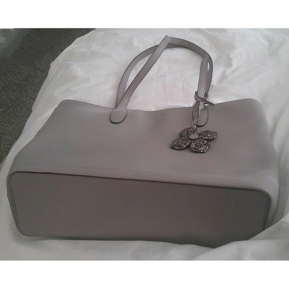 KATE SPADE Kerri Medium Zip Tote Taupe  Smooth Leather Glitter  Charm - Picture 2 of 13